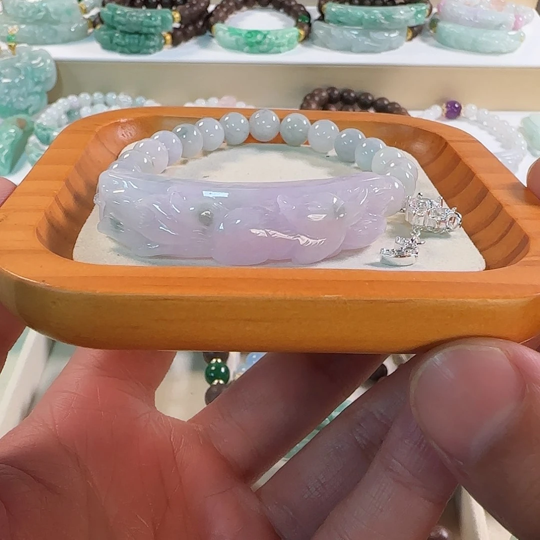 翡翠未镶嵌颈饰冰胶紫飘蓝九尾