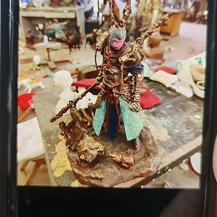 皇***哥铜雕工艺品源头厂家可定制