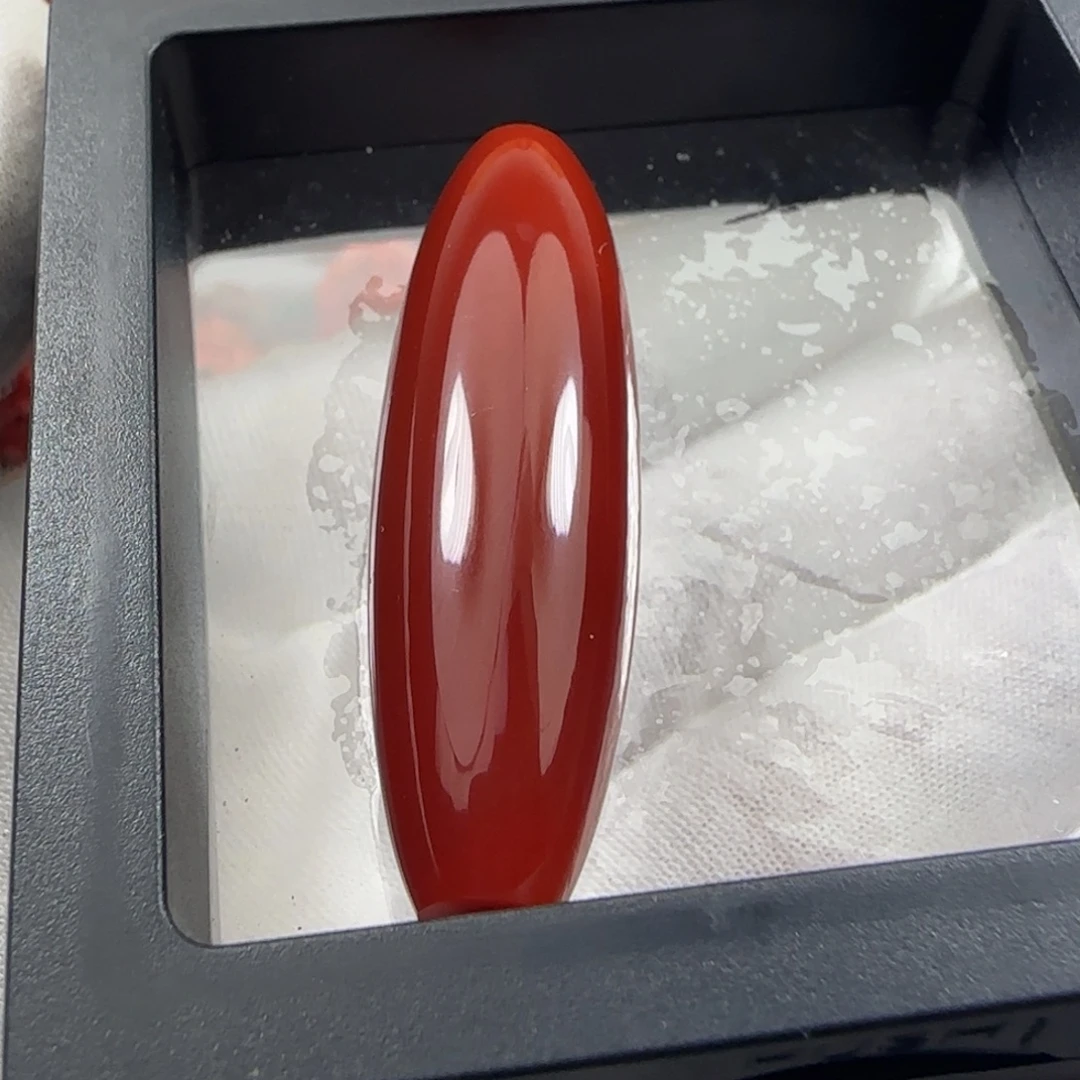 南红玛瑙未镶嵌雕件