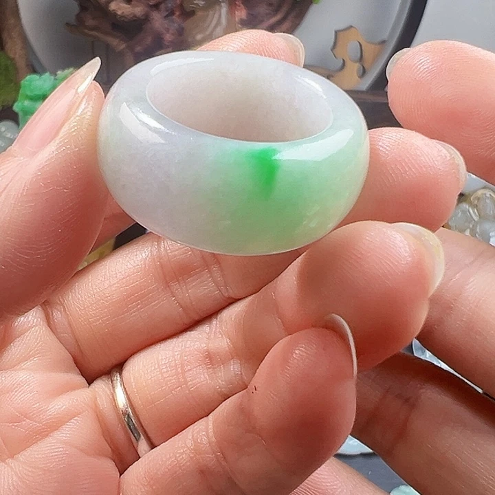 翡翠未镶嵌颈饰天然A货翡翠戒指