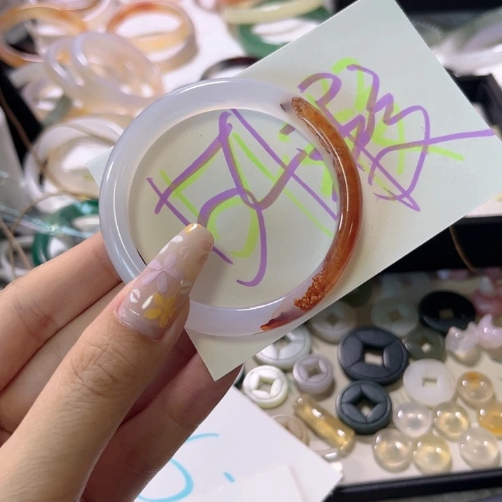 玛瑙/玉髓手镯未镶嵌