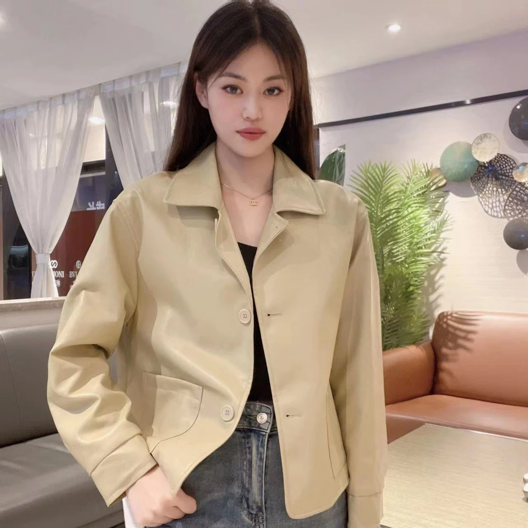 春秋外套显瘦好看，轻！轻！轻！念到名字去拍.  清！！！