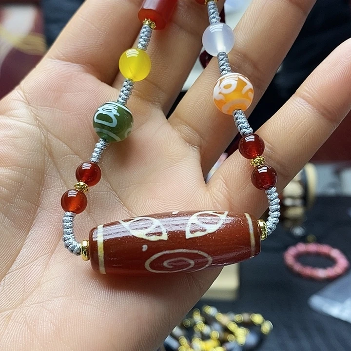 玛瑙/玉髓合金颈饰