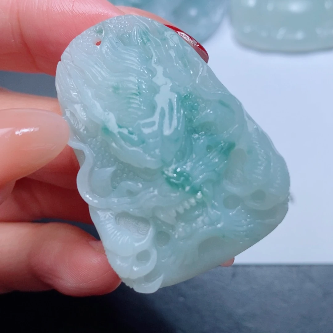 定制翡翠吊坠未镶嵌