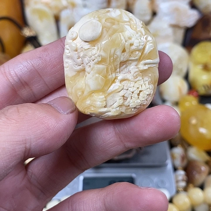 未镶嵌琥珀裸石知***叶我