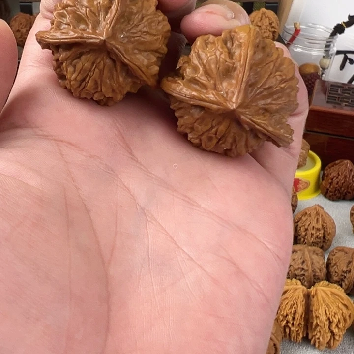 文玩核桃吊坠大耳朵图图全品三棱34尺