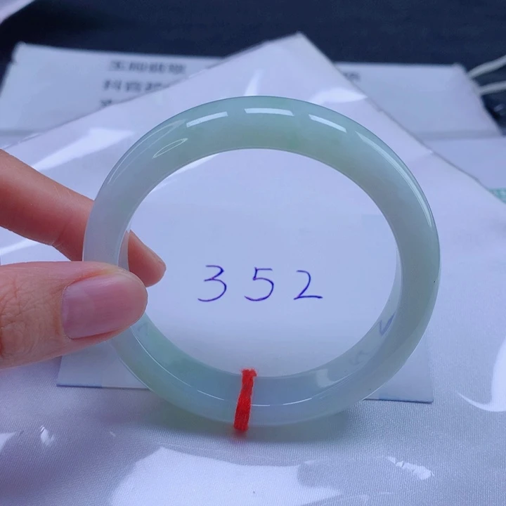 翡翠未镶嵌手镯58圈口