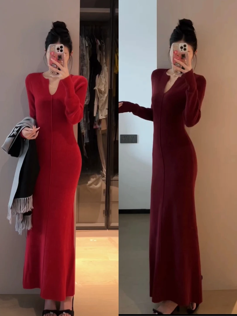 秋冬加厚打底法式包臀小看风气质百搭羊毛修身长袖U领纯色连衣裙