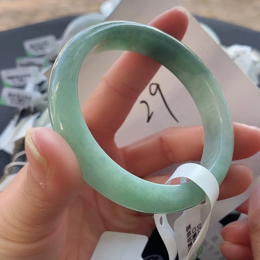 翡翠未镶嵌手镯59圈口手镯