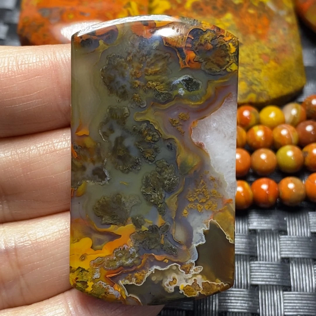 玛瑙/玉髓挂件未镶嵌