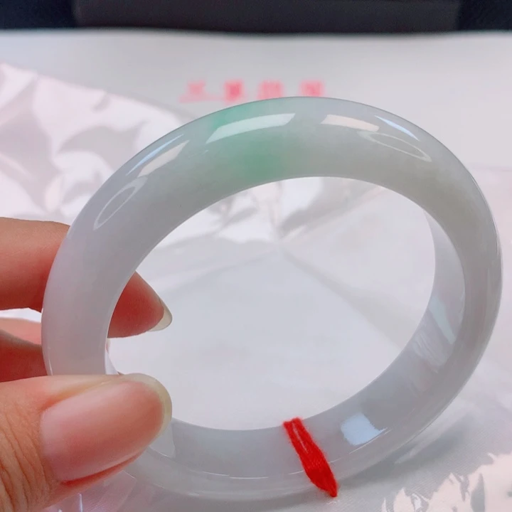 小****未镶嵌手镯翡翠55圈