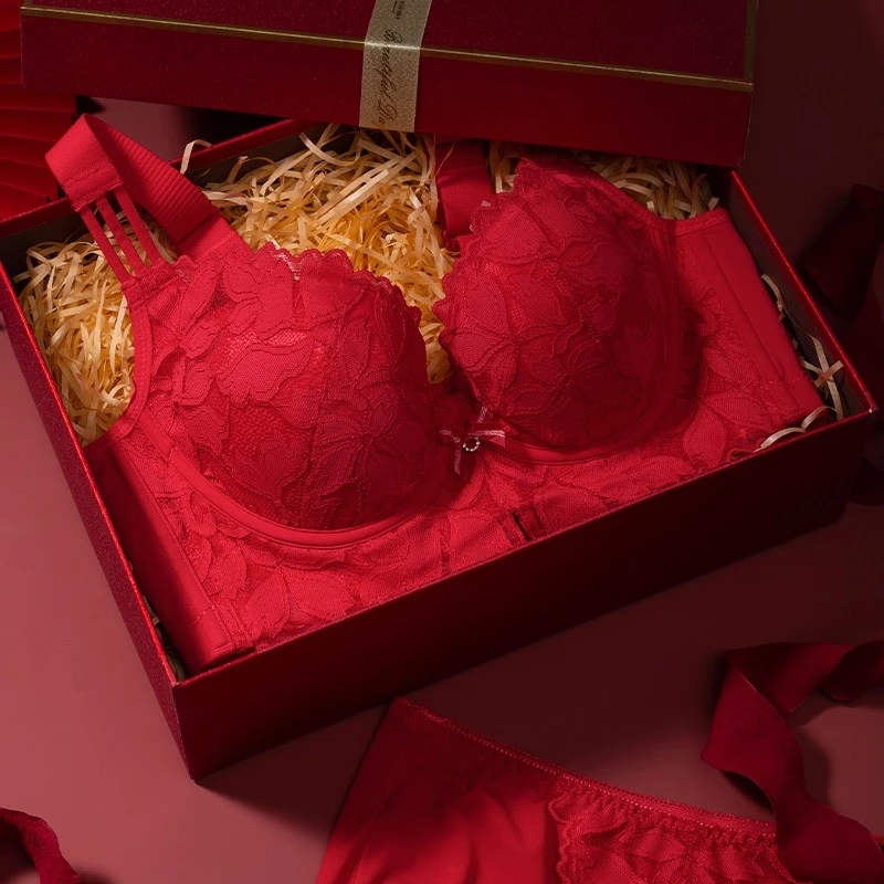 美容院小胸聚拢收副乳防下垂调整型文胸结婚新娘大红色内衣女套装