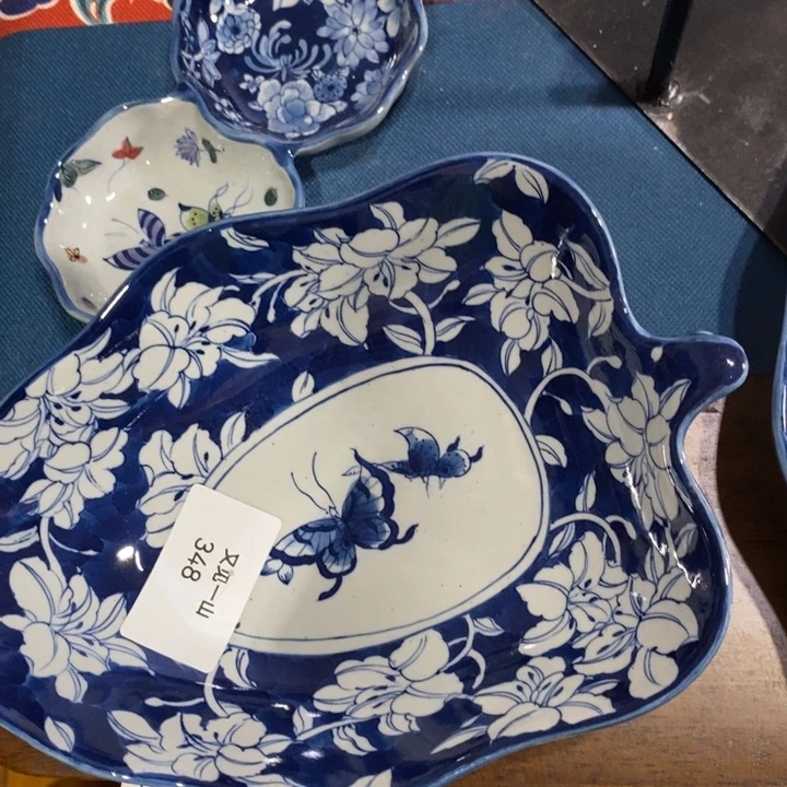 青花瓷景德镇陶瓷百合花盘子