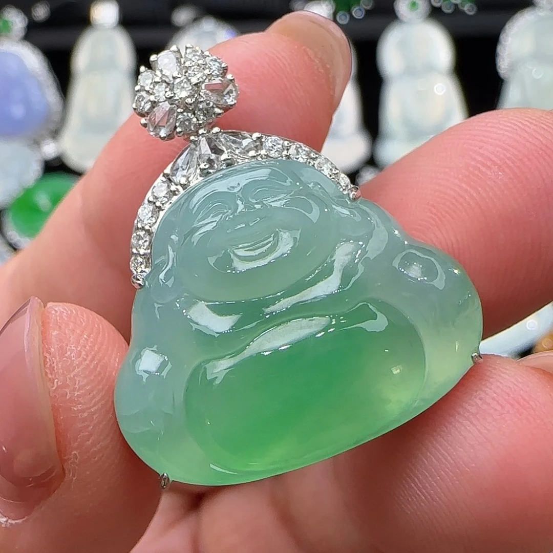 颈饰18K金镶嵌翡翠天然翡翠