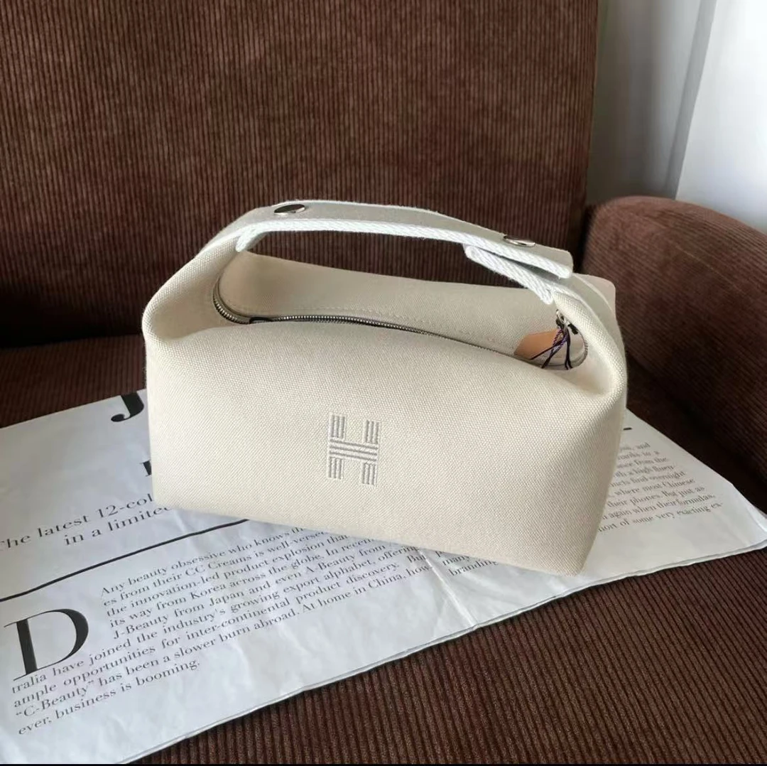 95新 Hermes/爱马仕 GGS爱马仕饭盒包米色拼银扣帆布/73370279