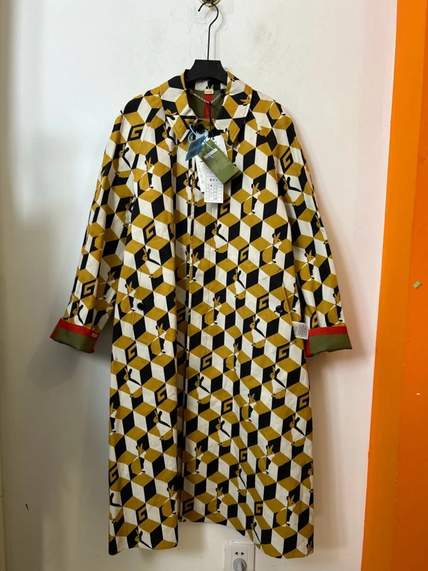 古驰黄色大衣外套99新