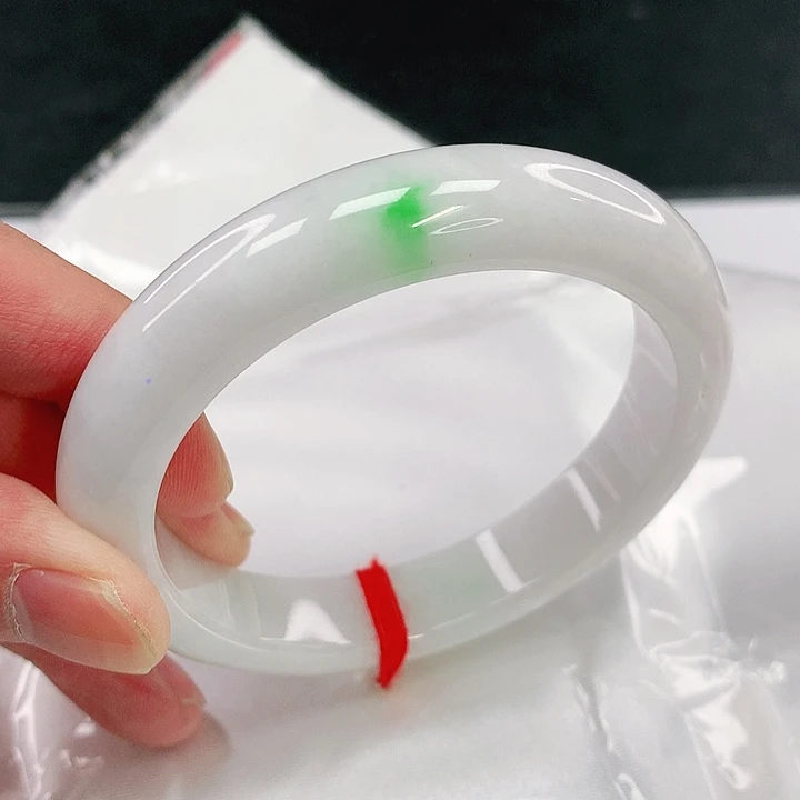 翡翠未镶嵌手镯圈58。40186