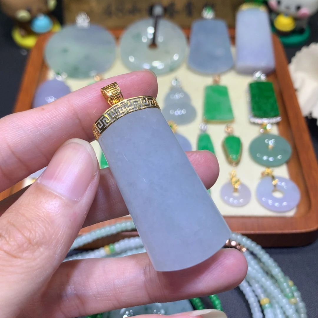 翡翠18K金镶嵌吊坠(不含链)