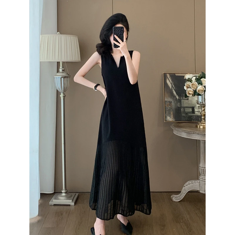 7667#高端质感复古黑色无袖连衣裙女气质松弛感显瘦百褶背心长裙