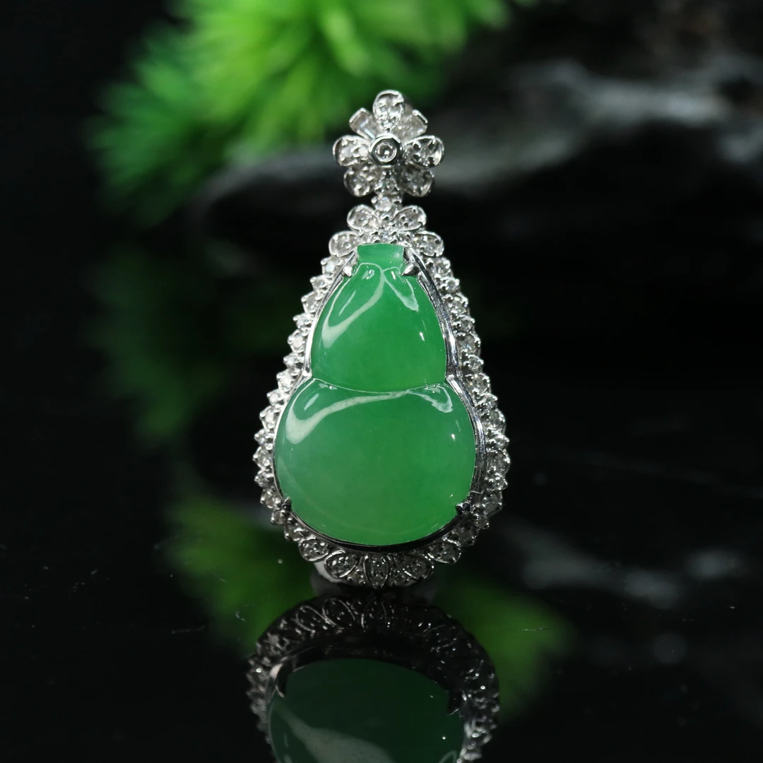 FC32天然缅甸翡翠A货18k葫芦吊坠/001150/保利厦门拍卖