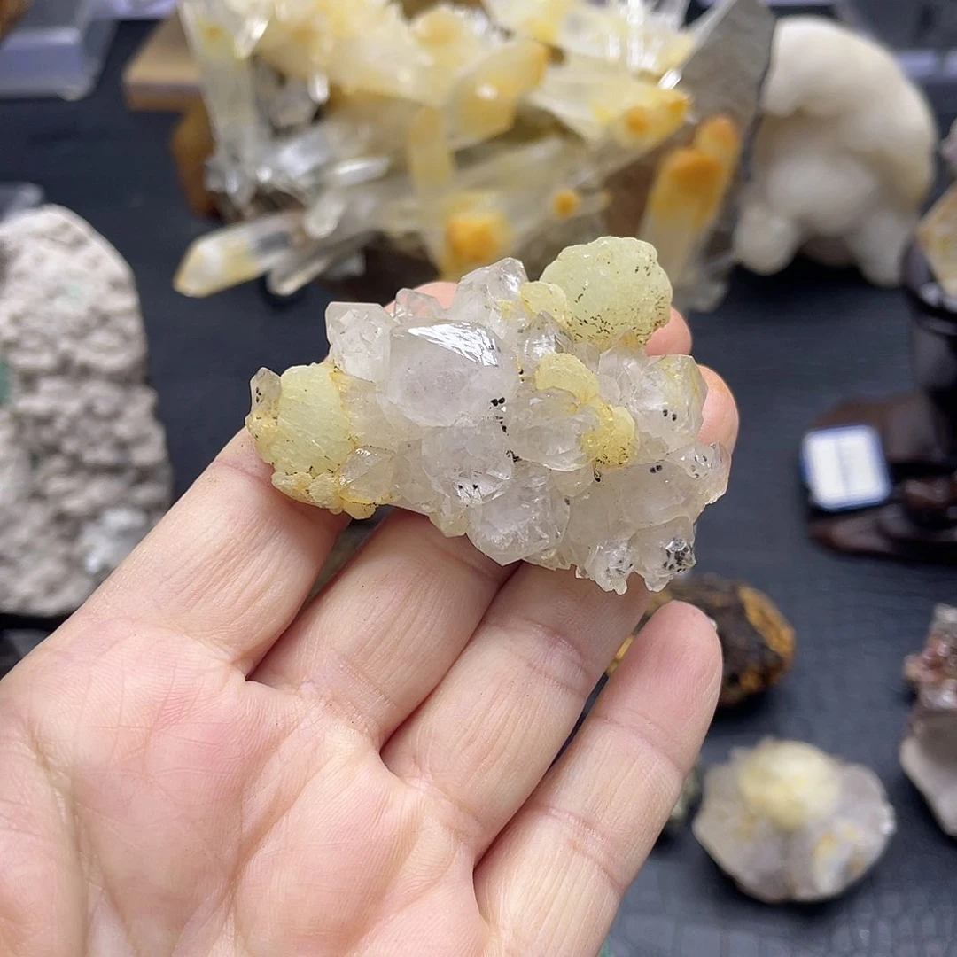 50碧玺（处理）摆件