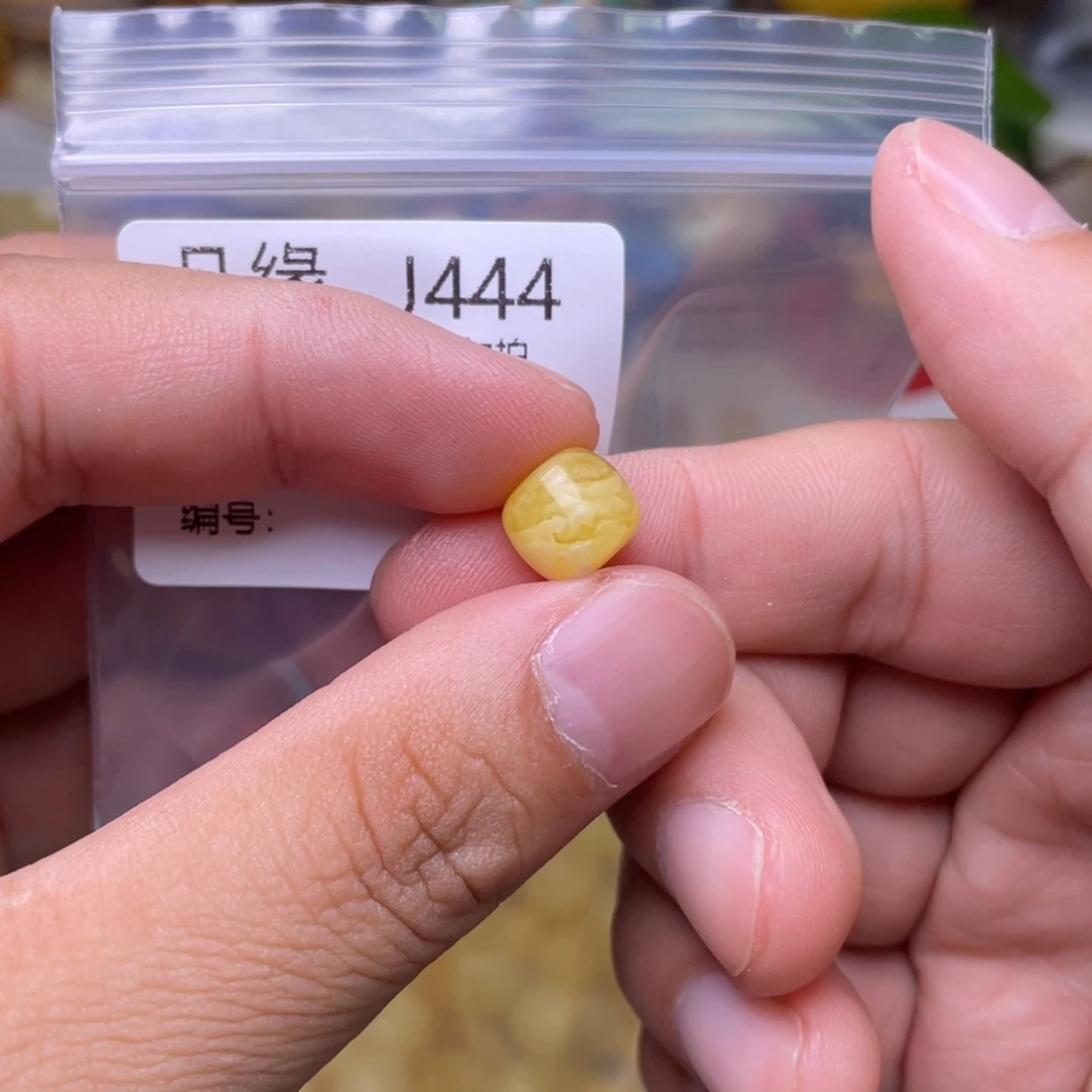 琥珀未镶嵌珠宝奇石非**非