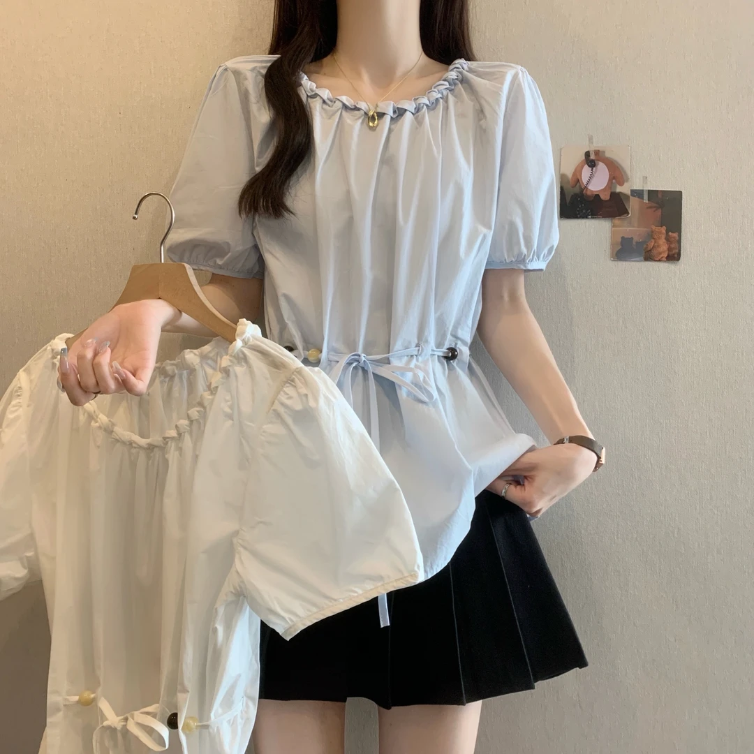 浅蓝色串珠收腰短袖衬衫女2025夏季中长款正肩娃娃衫上衣