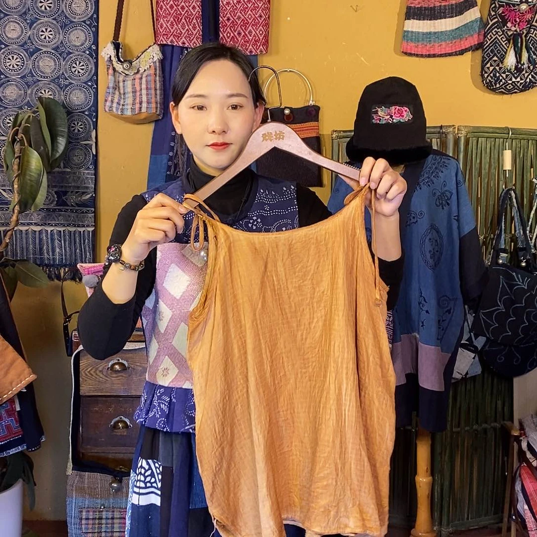 织绣手工制作背心