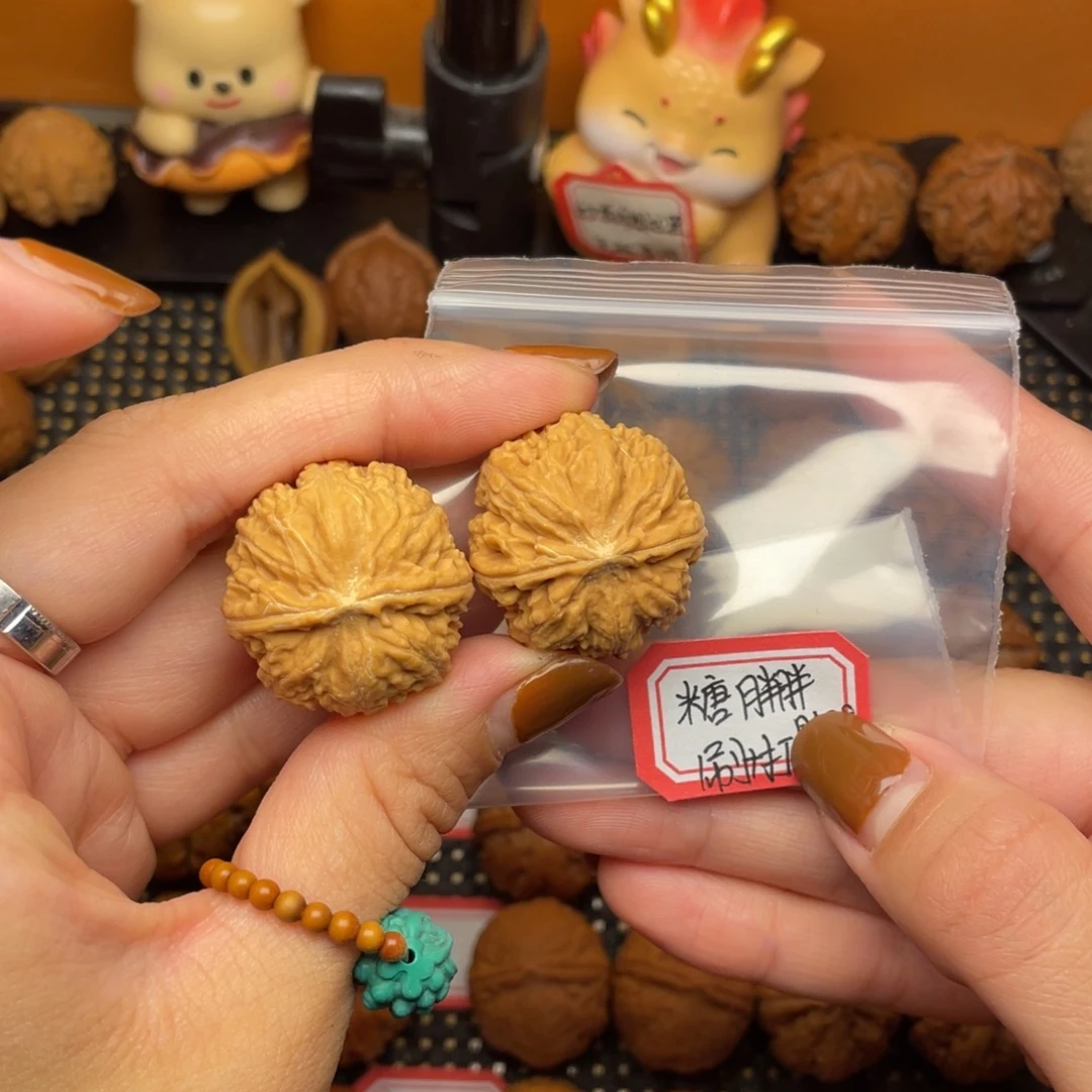 糖***胖吊坠文玩核桃28尺全品蝴蝶磨盘