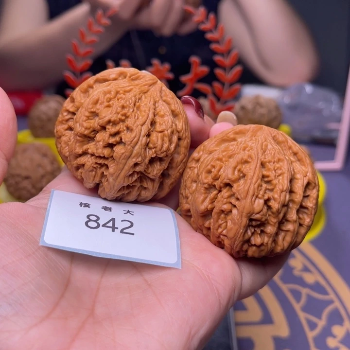 文玩核桃把件粗筋47.842