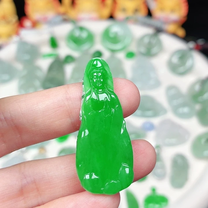 翡翠未镶嵌颈饰缅甸天然A货翡翠