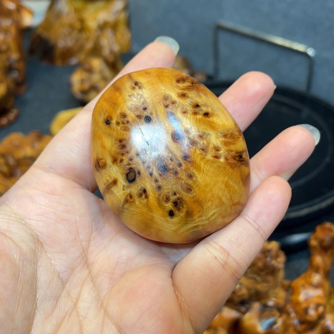 柏木（崖柏）福利太行陈化满留疤手摆件