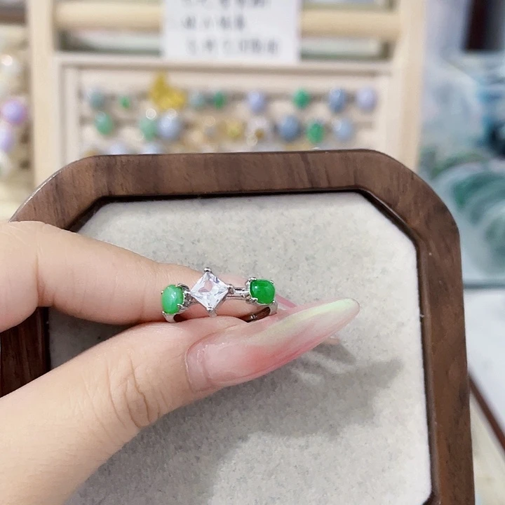 翡翠未镶嵌颈饰天然翡翠Ａ货