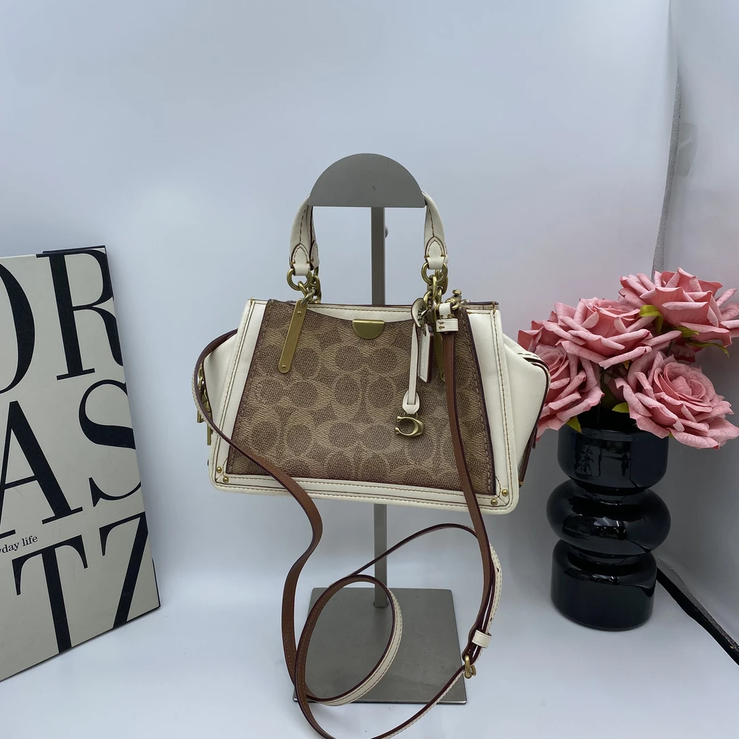 95新 COACH/蔻驰 17269斜挎包