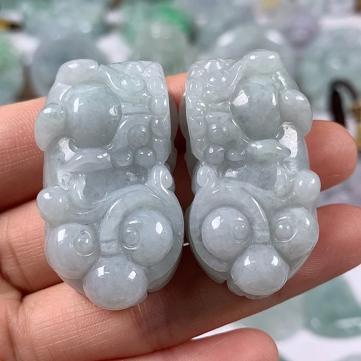 颈饰未镶嵌翡翠貔貅一对福利