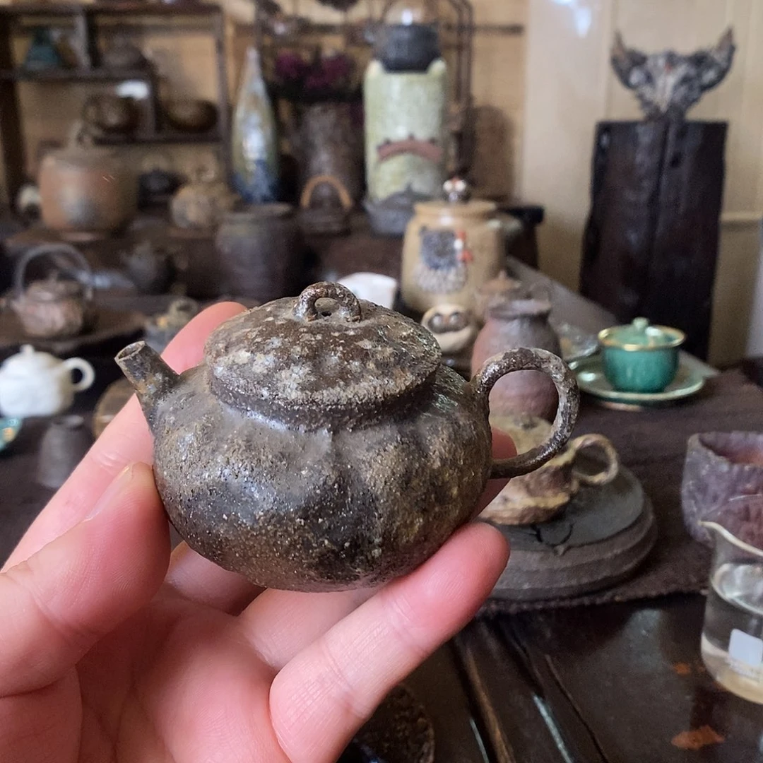 手工制作柴烧茶具