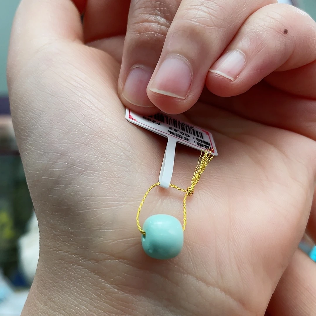 绿松石颈饰未镶嵌