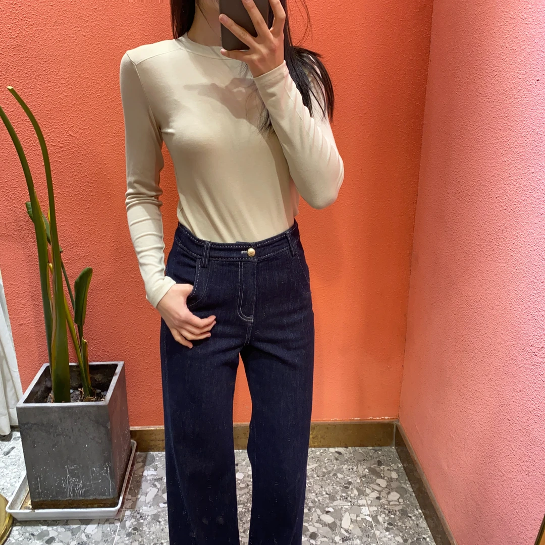 （默茗服装）宽边圆领纯色打底衫