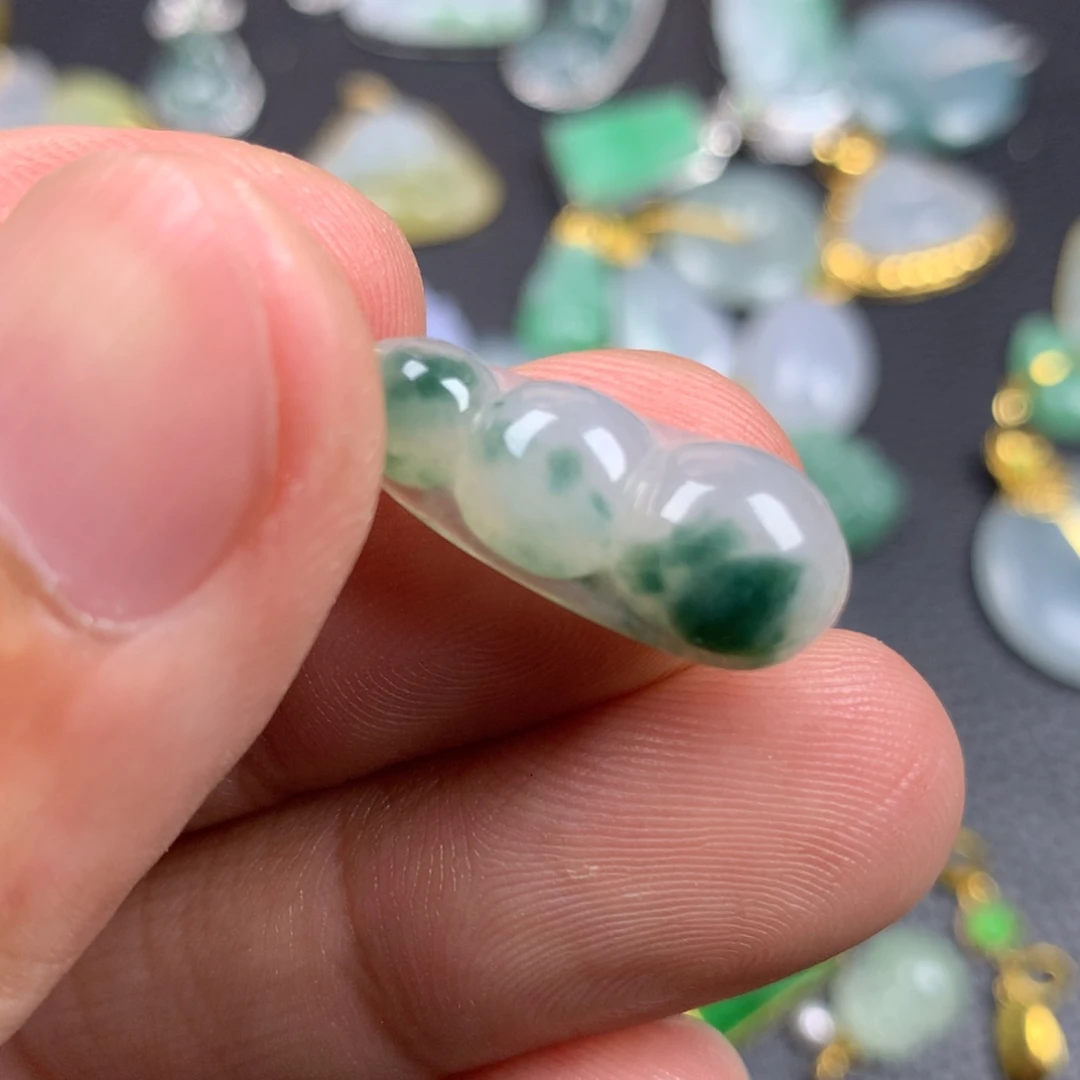 【闪购商品】翡翠18K金镶嵌颈饰翡翠