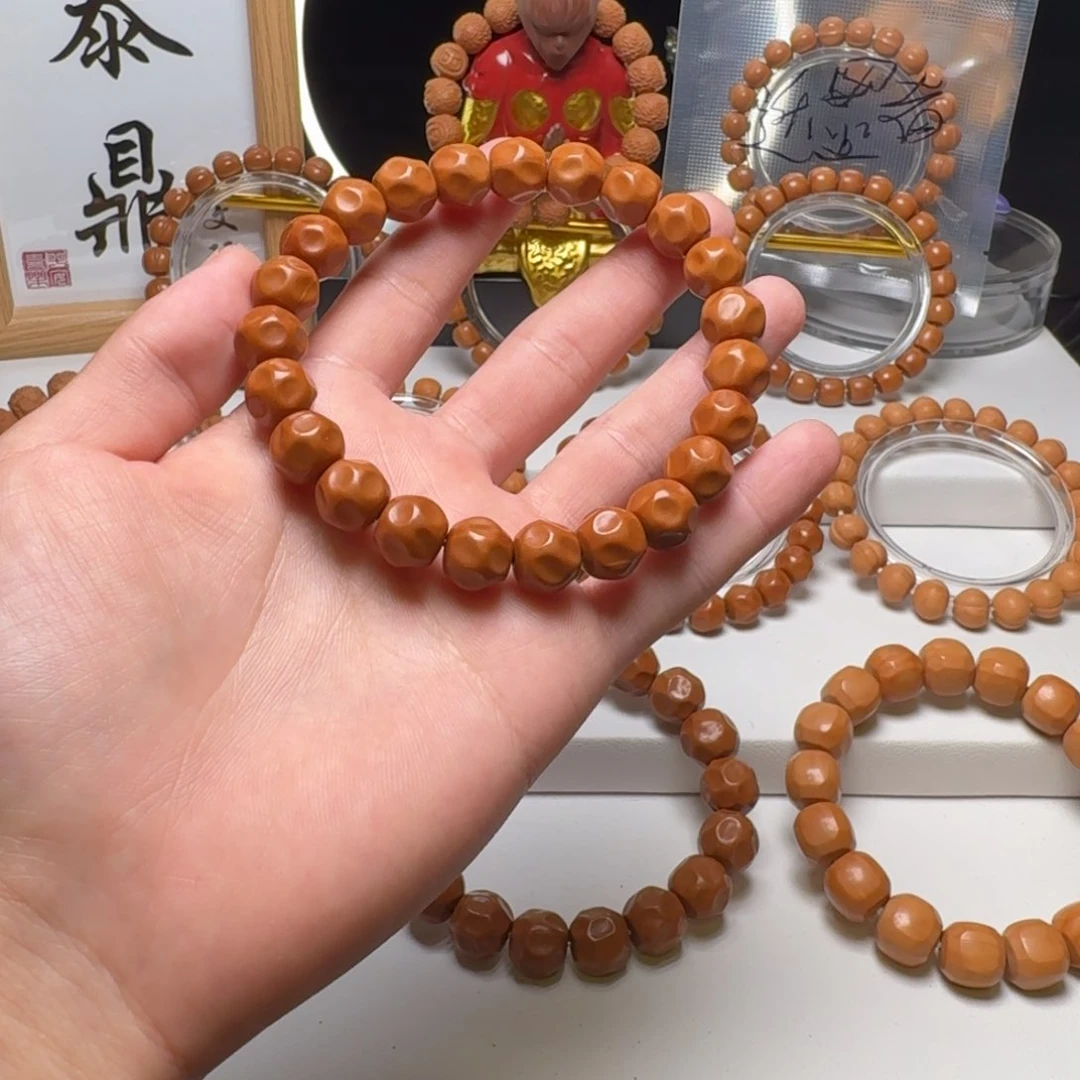 徐***胖非洲檀香无事牌猴头麦糖