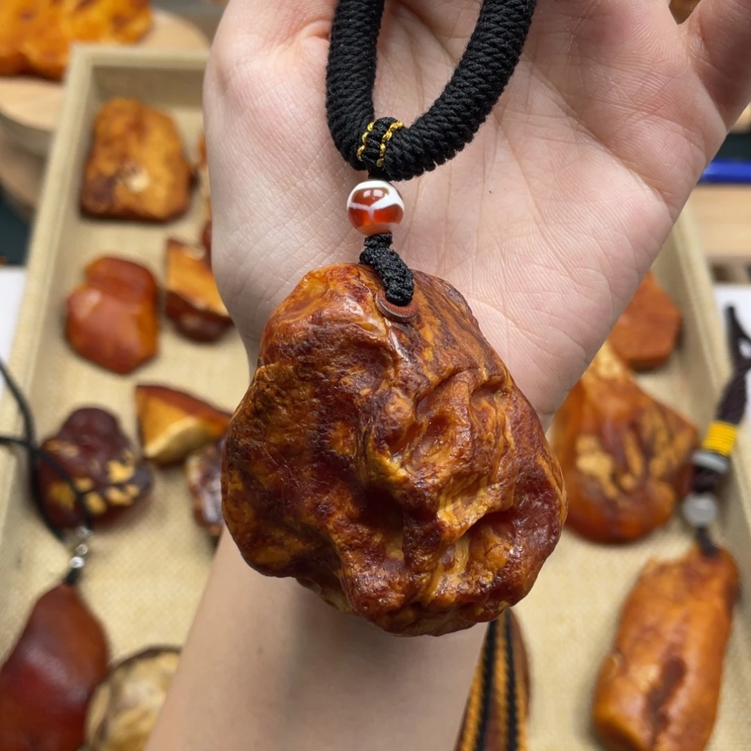 琥珀未镶嵌珠宝奇石