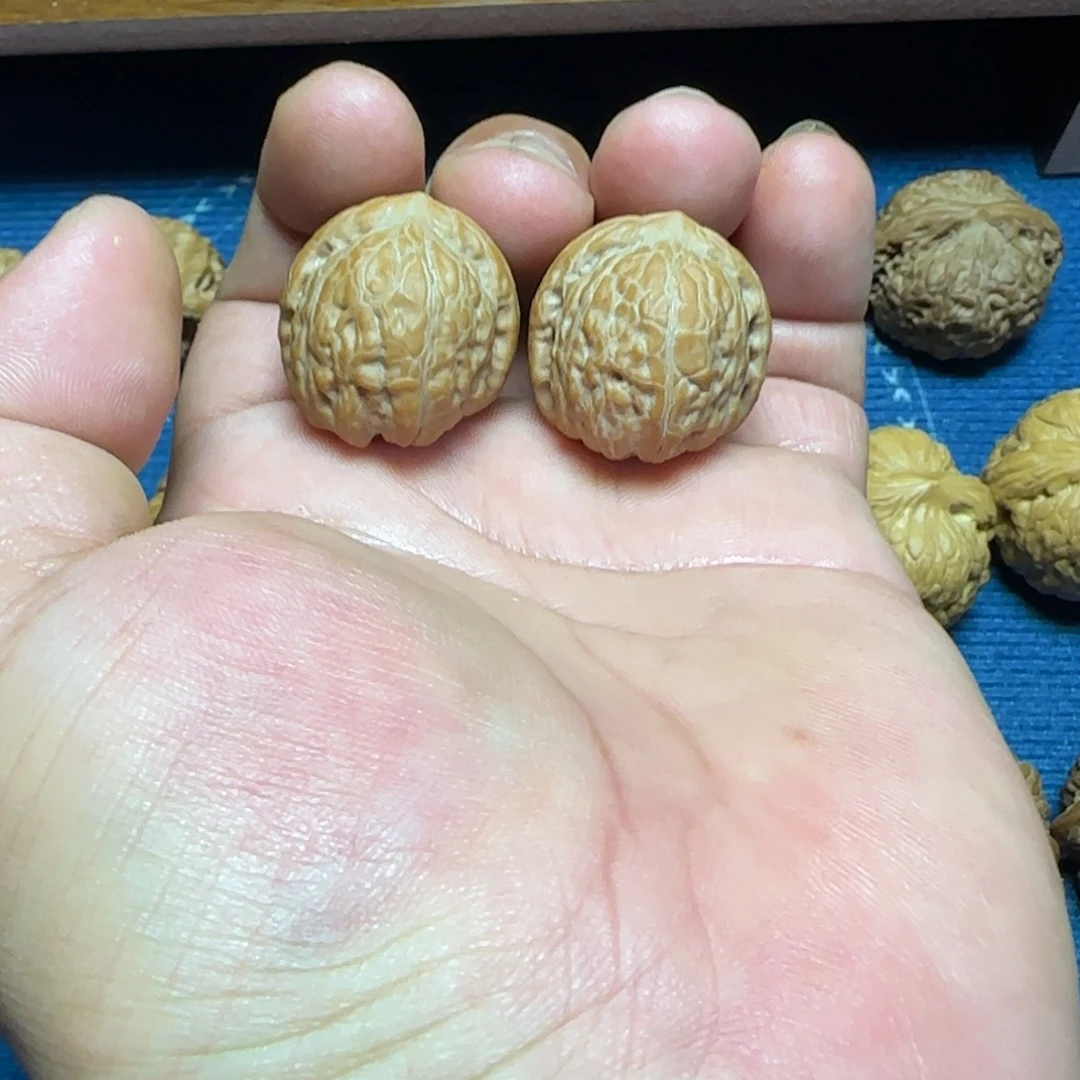 A***0文玩核桃吊坠全品30平谷舍利子