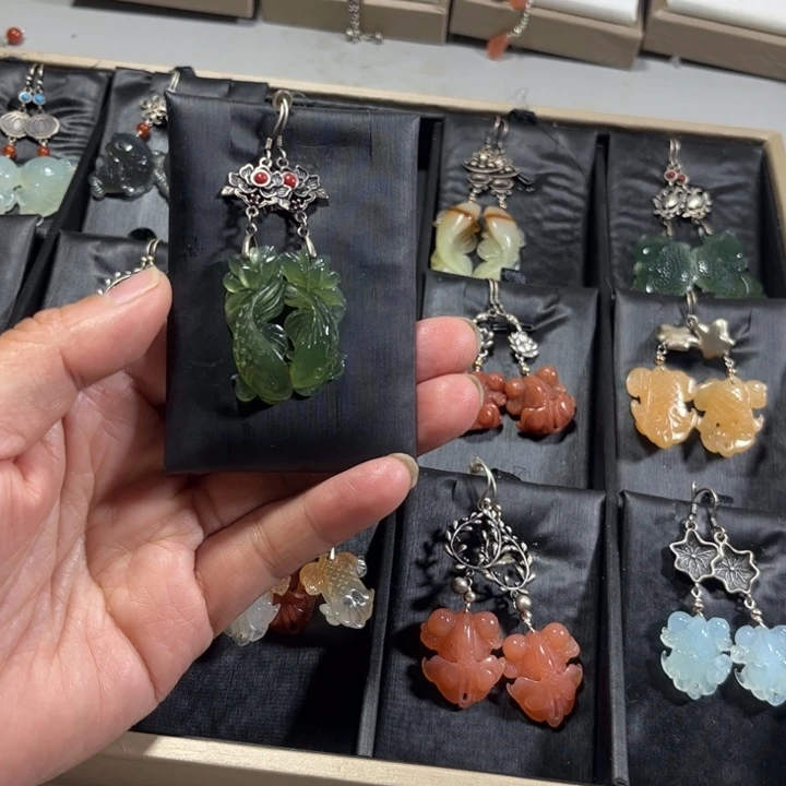 岫玉耳饰未镶嵌耳饰