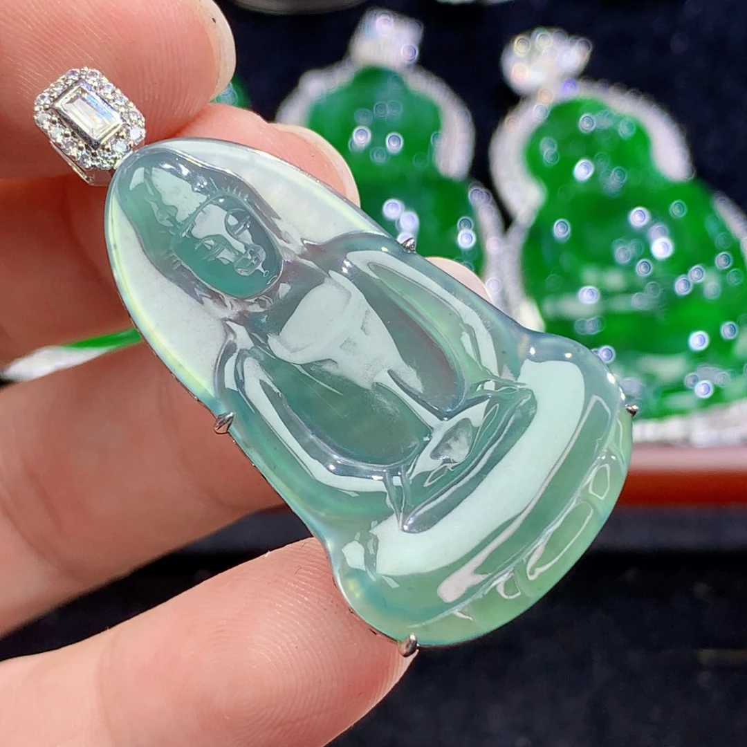 翡翠未镶嵌颈饰翡翠