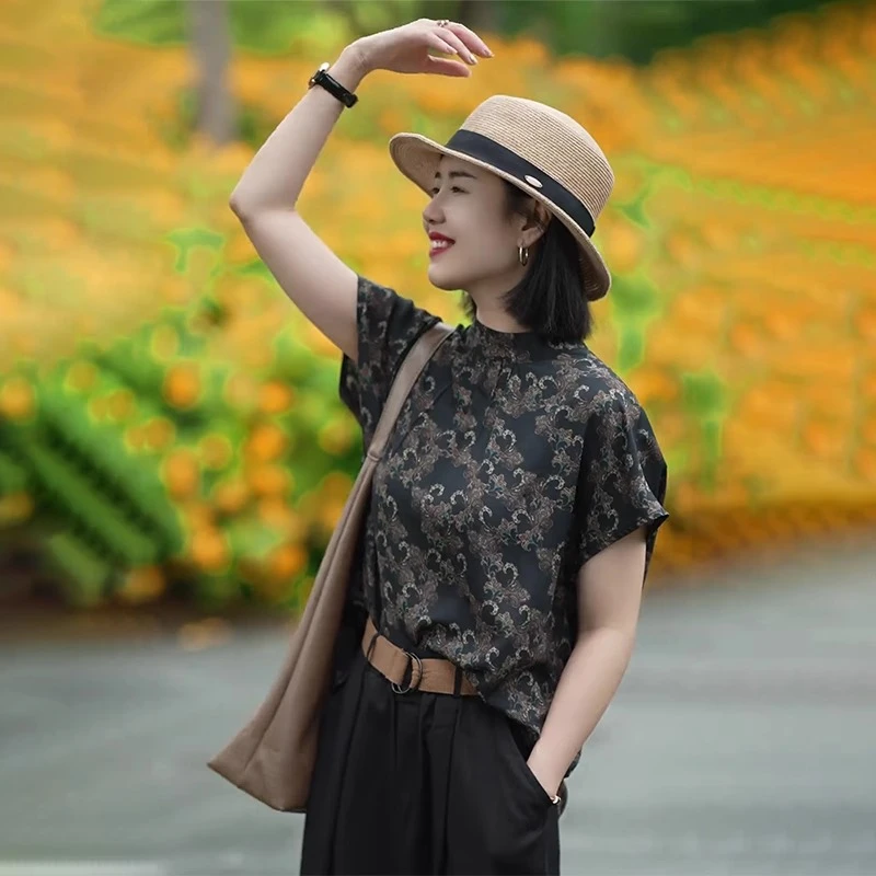 复古印花短袖女t恤2025新款夏立领单排扣设计感衬衫薄款透气上衣