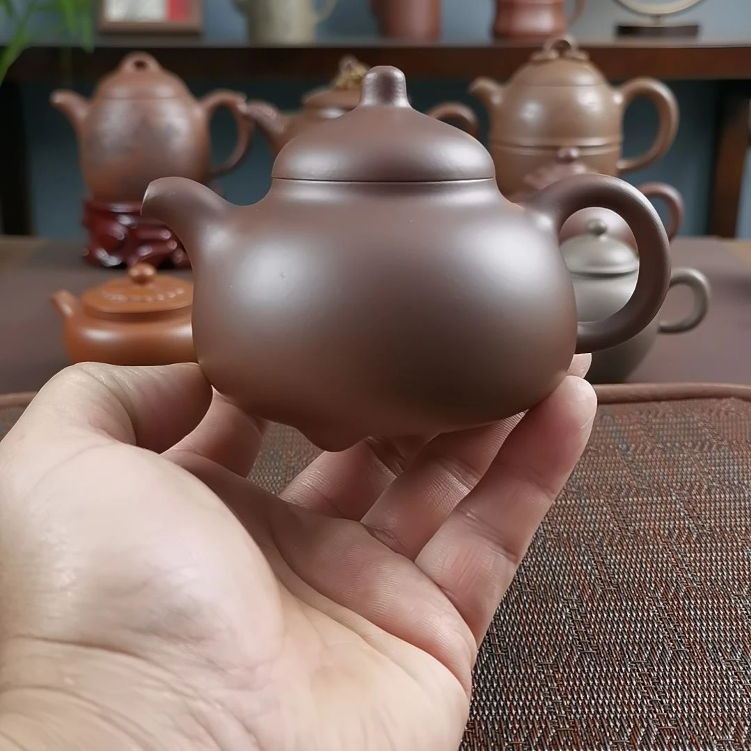 茶壶紫砂龙山紫泥三足乳鼎230CC徐敏