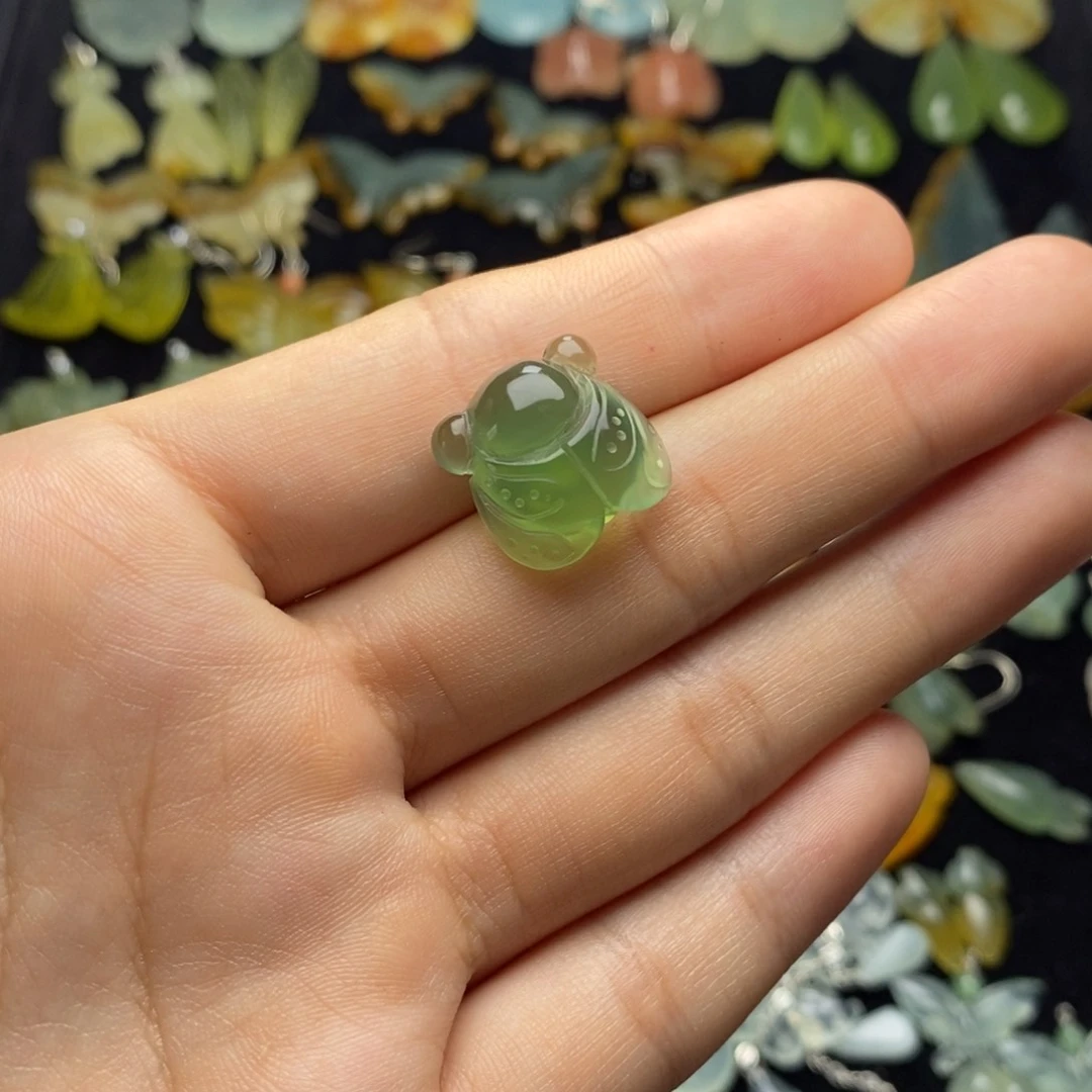 一***官蛇纹石玉未镶嵌耳饰/颈饰