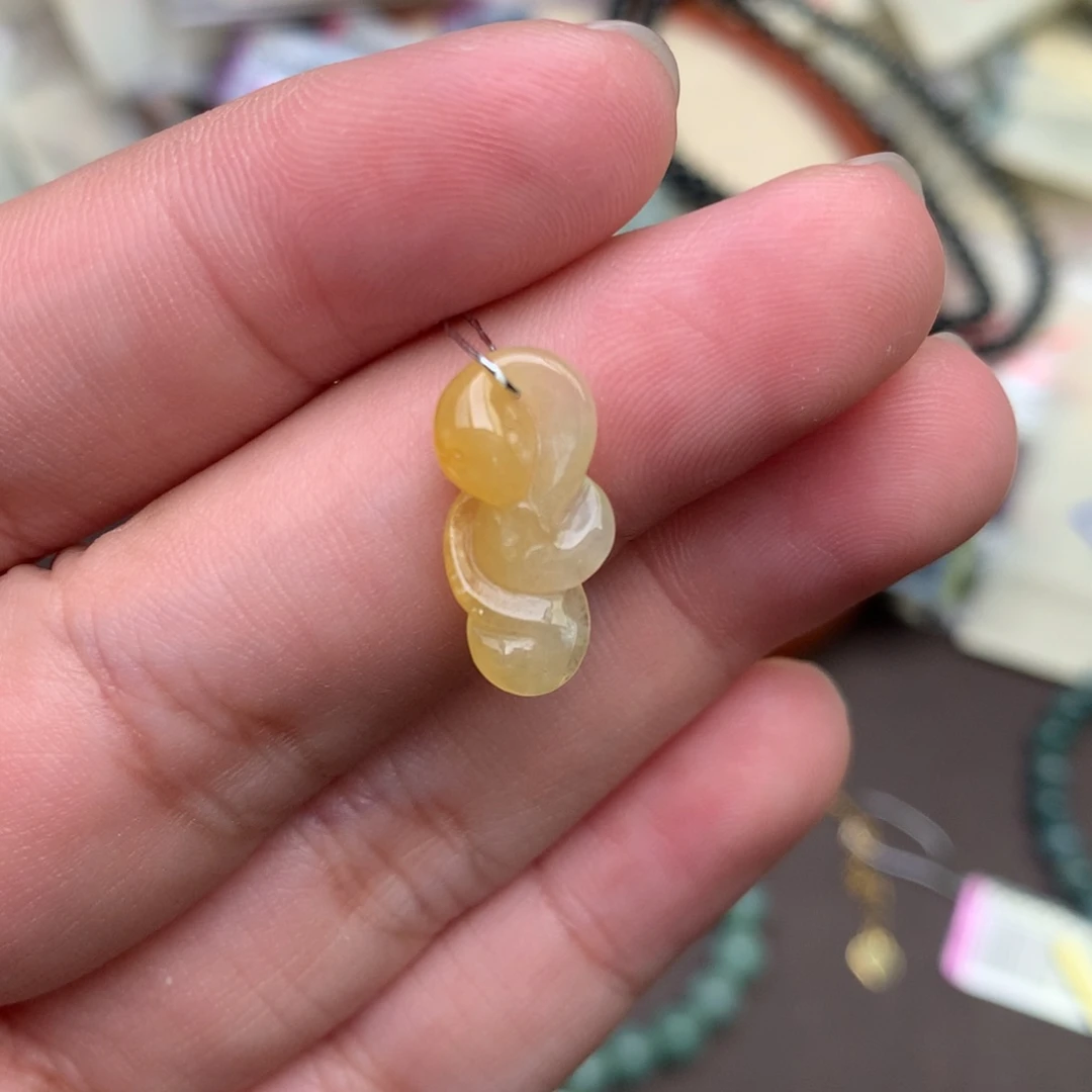 【闪购商品】翡翠挂件未镶嵌一