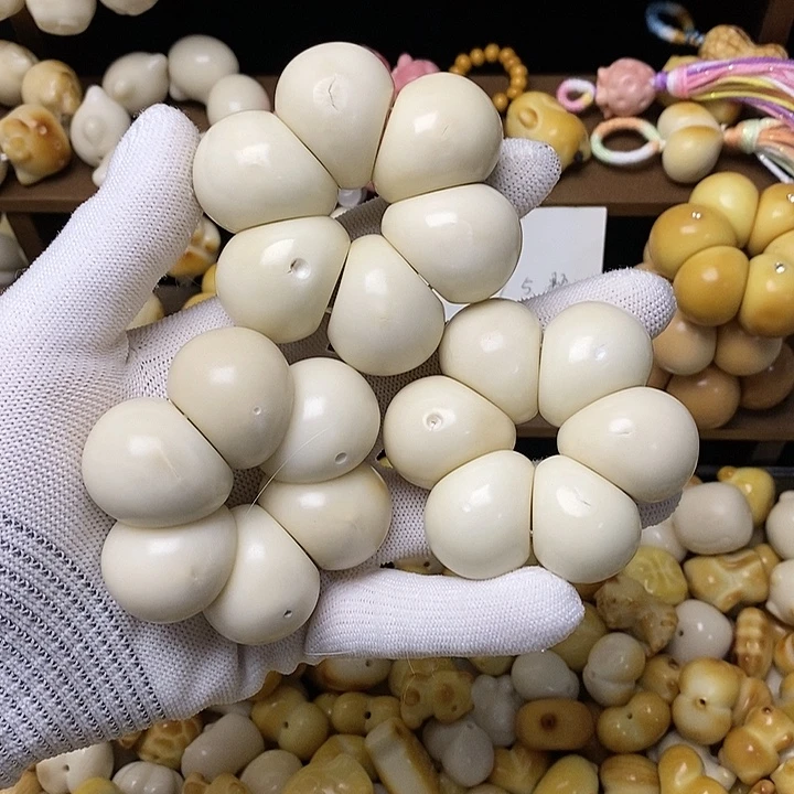 吊坠菩提根/象牙果