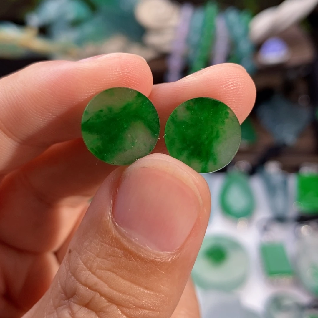 定制翡翠未镶嵌冰飘辣绿小无事牌一对